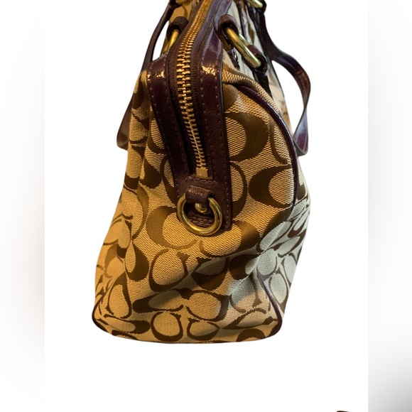 Coach purse crossbody or shoulder - Picture 2 of 4